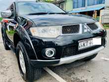 https://riyasewana.com/uploads/mitsubishi-pajero-1985313823.jpg