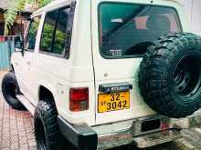 https://riyasewana.com/uploads/mitsubishi-pajero-1987-11305112193.jpg