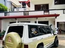 https://riyasewana.com/uploads/mitsubishi-pajero-1987-226212112382.jpg