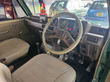 https://riyasewana.com/uploads/mitsubishi-pajero-1987-317224512383.jpg
