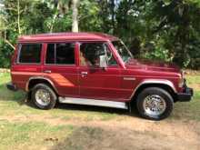 Mitsubishi Pajero 1988 SUV