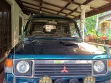 Mitsubishi Pajero 1988 SUV