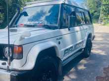 Mitsubishi Pajero 1988 SUV