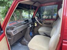 https://riyasewana.com/uploads/mitsubishi-pajero-1988-187581117235.jpg
