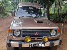 Mitsubishi Pajero 1988 SUV