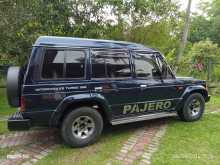 Mitsubishi Pajero 1988 SUV
