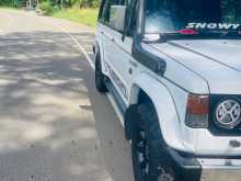 Mitsubishi Pajero 1988 SUV