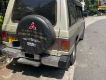 Mitsubishi Pajero 1989 SUV