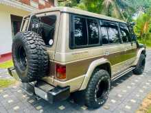 https://riyasewana.com/uploads/mitsubishi-pajero-1989-1312005412803.jpg