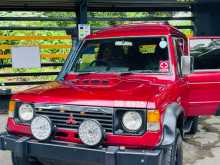Mitsubishi Pajero 1989 SUV