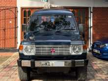 Mitsubishi Pajero 1989 SUV
