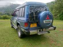 https://riyasewana.com/uploads/mitsubishi-pajero-1989-312374312273.jpg