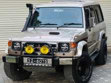 Mitsubishi Pajero 1990 SUV