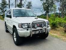 Mitsubishi Pajero 1991 SUV