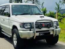 Mitsubishi Pajero 1991 SUV