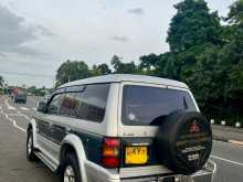 https://riyasewana.com/uploads/mitsubishi-pajero-1992-1522005612262.jpg