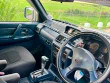 https://riyasewana.com/uploads/mitsubishi-pajero-1992-1522005612984.jpg