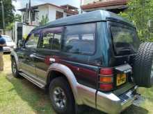 https://riyasewana.com/uploads/mitsubishi-pajero-1992-2113203012943.jpg