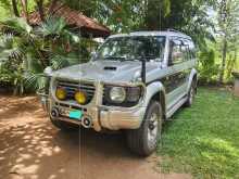 Mitsubishi Pajero 1992 SUV