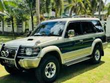 Mitsubishi Pajero 1992 SUV