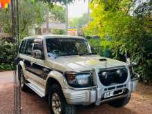 https://riyasewana.com/uploads/mitsubishi-pajero-1994-107485412331.jpg