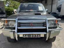 https://riyasewana.com/uploads/mitsubishi-pajero-1994-137421912982.jpg