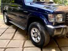 https://riyasewana.com/uploads/mitsubishi-pajero-1995-712140312212.jpg