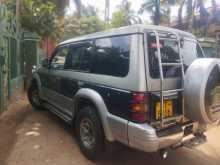 https://riyasewana.com/uploads/mitsubishi-pajero-1997-1321382612162.jpg