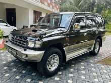 https://riyasewana.com/uploads/mitsubishi-pajero-1999-713261312381.jpg