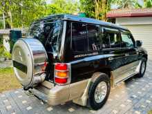 https://riyasewana.com/uploads/mitsubishi-pajero-1999-713261312972.jpg