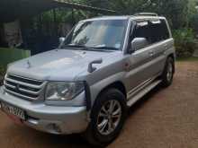 Mitsubishi Pajero 2000 SUV