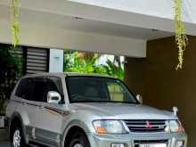Mitsubishi Pajero 2000 SUV