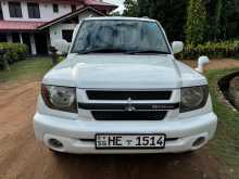 Mitsubishi Pajero 2001 SUV