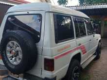 Mitsubishi Pajero 1988 SUV