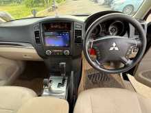 https://riyasewana.com/uploads/mitsubishi-pajero-2013-1211425912933.jpg