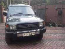 Mitsubishi PAJERO 1991 SUV