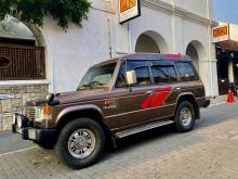 Mitsubishi Pajero 1988 SUV