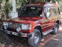 Mitsubishi Pajero 1990 SUV