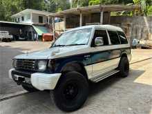 Mitsubishi Pajero 1993 SUV