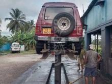 https://riyasewana.com/uploads/mitsubishi-pajero-2113145143835.jpg