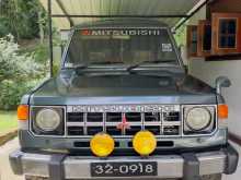Mitsubishi Pajero 1986 SUV