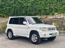 Mitsubishi Pajero 2002 SUV
