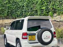 https://riyasewana.com/uploads/mitsubishi-pajero-221901354212.jpg