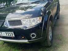 Mitsubishi Pajero 2012 SUV