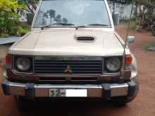 Mitsubishi Pajero 1986 SUV
