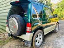 https://riyasewana.com/uploads/mitsubishi-pajero-241640364953.jpg