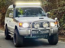 https://riyasewana.com/uploads/mitsubishi-pajero-2520294224612.jpg
