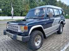 Mitsubishi Pajero 1988 SUV