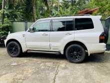 Mitsubishi PAJERO 2000 SUV