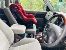 https://riyasewana.com/uploads/mitsubishi-pajero-259571022793.jpg